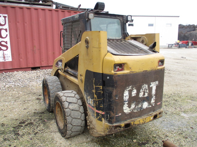 2001 Caterpillar 246 Skid Steer Loader