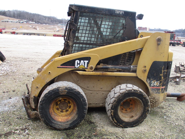 2001 Caterpillar 246 Skid Steer Loader