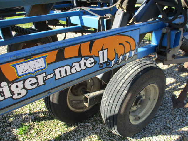 DMI DMI Tigermate II Field Cultivator