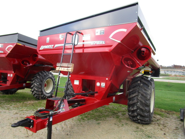 2023 Brent BRENT 678 GRAIN CART- 17" XL CORNER-AUGER Grain Cart