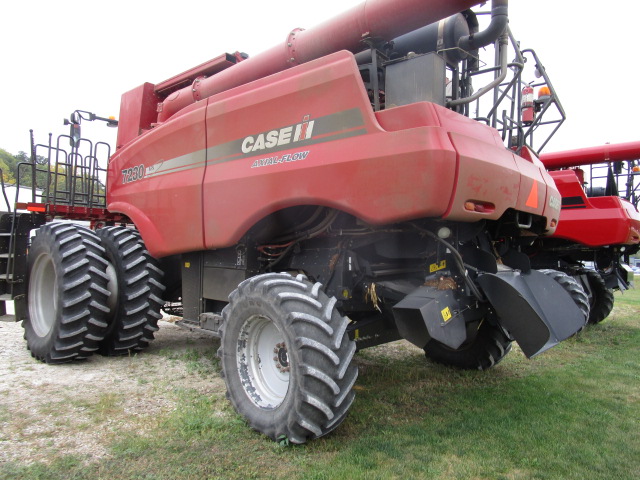 2013 Case IH 7230 Combine