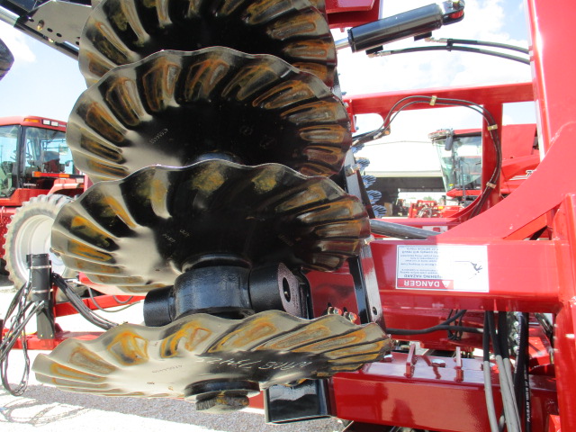 2024 Case IH VT-FLEX 435 30FT Vertical Tillage