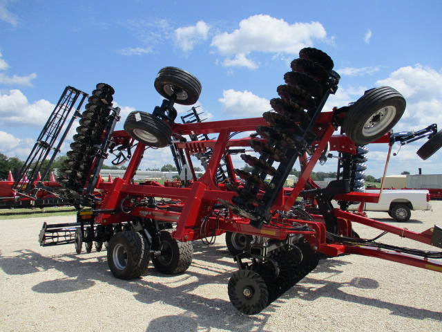 2024 Case IH VT-FLEX 435 30FT Vertical Tillage