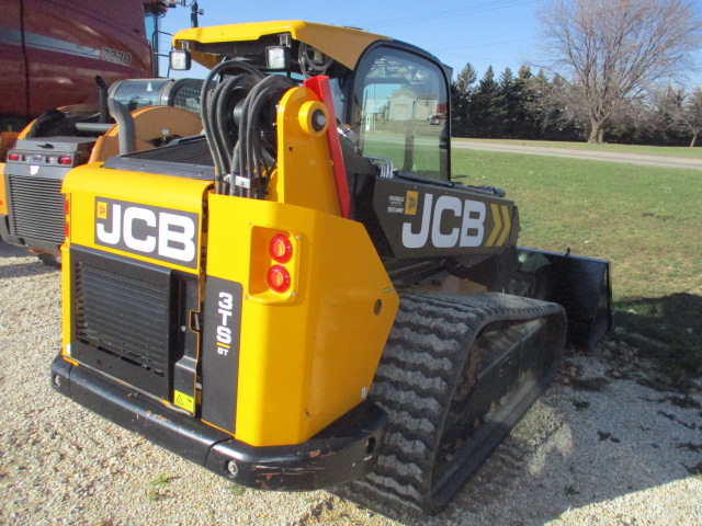 2018 JCB 3TS-8T Compact Track Loader