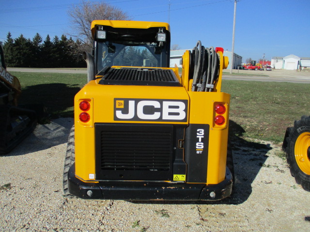 2018 JCB 3TS-8T Compact Track Loader