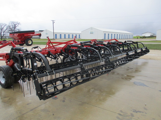 2024 Case IH TIGER-MATE 255 Field Cultivator