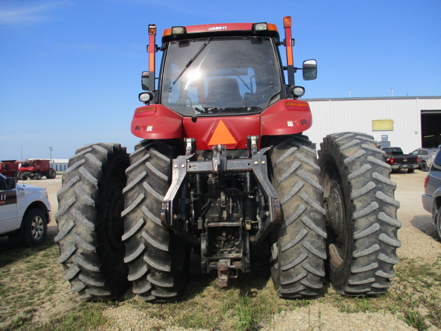 2011 Case IH Magnum 315 Tractor