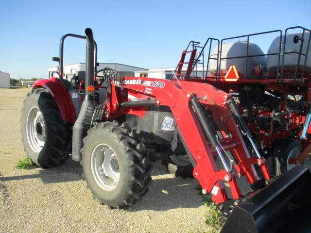 2017 Case IH Farmall 100C Tractor