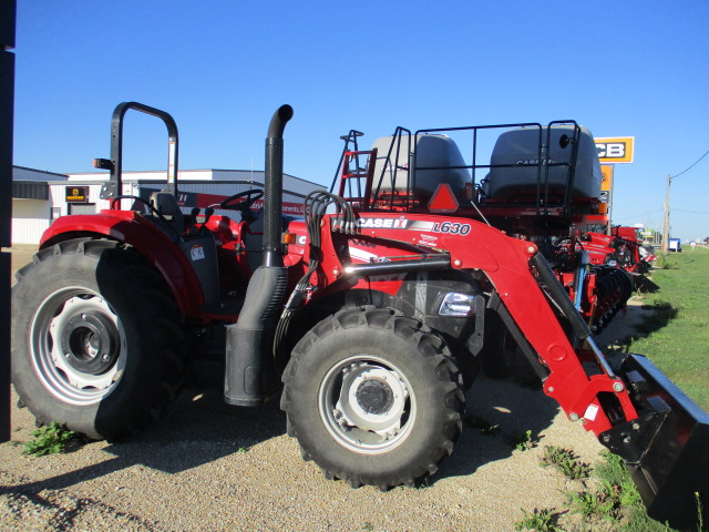 2017 Case IH Farmall 100C Tractor