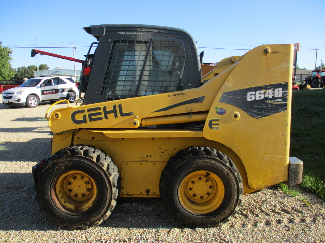 2012 Gehl 6640 E Skid Steer Loader