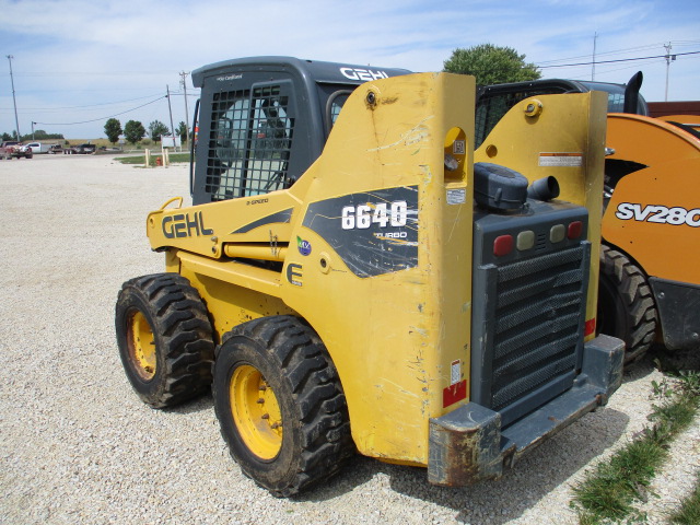 2012 Gehl 6640 E Skid Steer Loader