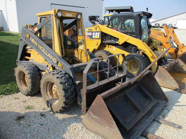 1991 New Holland L553 Skid Steer Loader