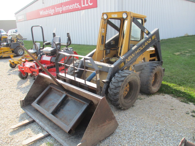 1991 New Holland L553 Skid Steer Loader