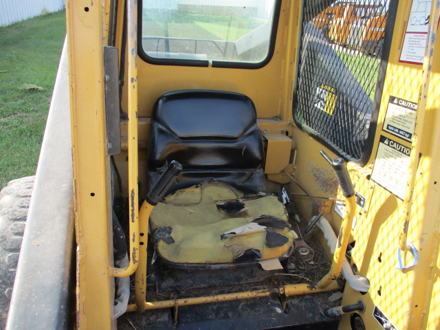 1991 New Holland L553 Skid Steer Loader