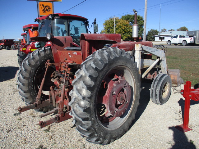 1969 International 656  RC-HS Tractor