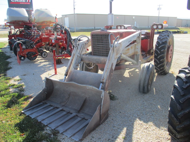 1969 International 656  RC-HS Tractor