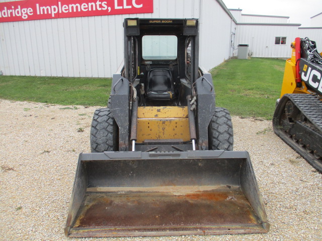 1995 New Holland LX885 Skid Steer Loader