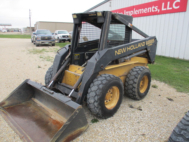 1995 New Holland LX885 Skid Steer Loader