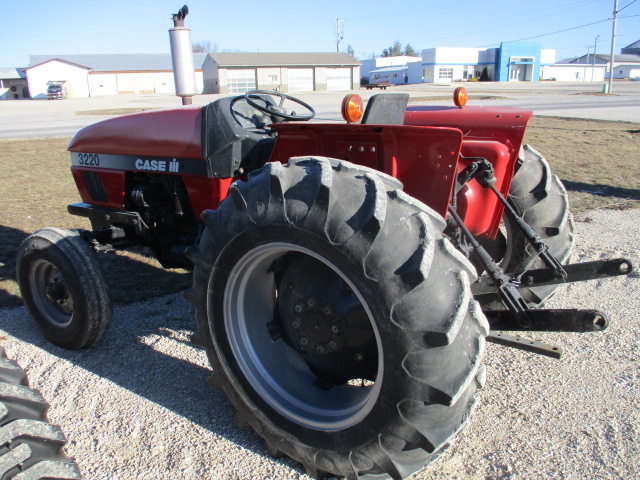 1996 Case IH 3220 Tractor