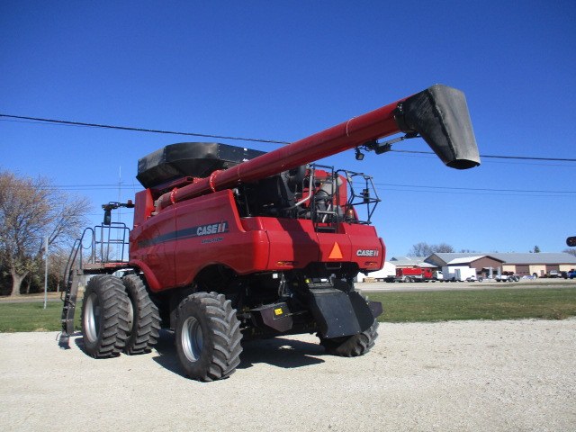 2016 Case IH 7240 Combine