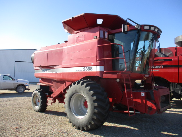 1999 Case IH 2388 Combine