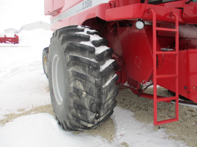 1999 Case IH 2388 Combine