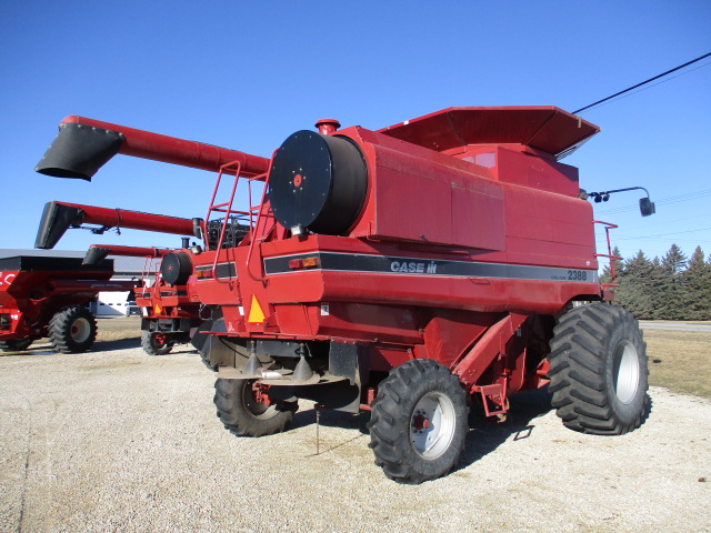 1999 Case IH 2388 Combine