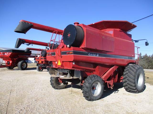 1999 Case IH 2388 Combine