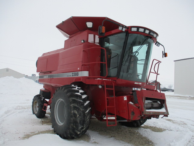 1999 Case IH 2388 Combine