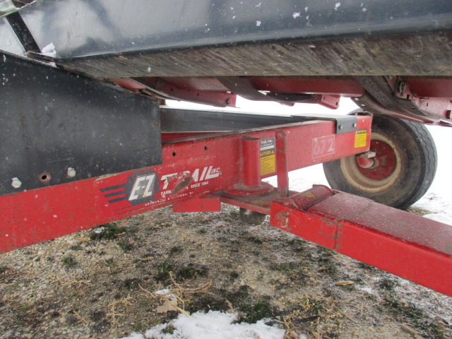 E-Z Trail EZ 672 Header Transport