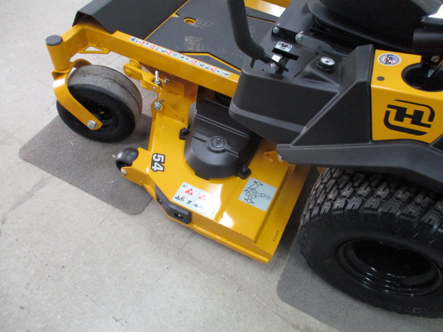 2026 Hustler Excel 941765-FasTrak KAWASAKI FT691 (22HP) 54" REAR DISC Mower/Zero Turn