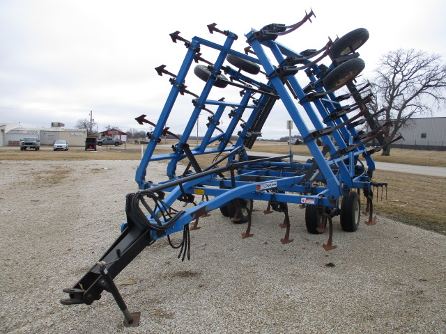 1996 DMI Tigermate Field Cultivator