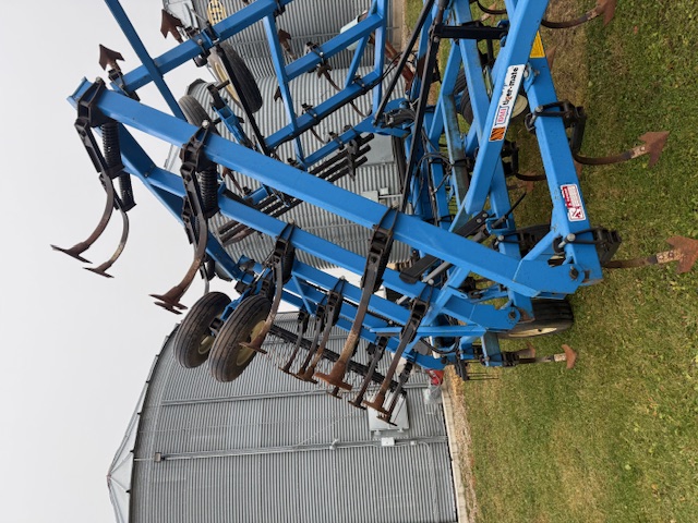 DMI Tigermate Field Cultivator