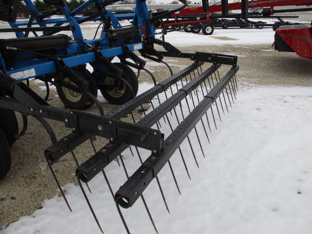 DMI Tigermate Field Cultivator
