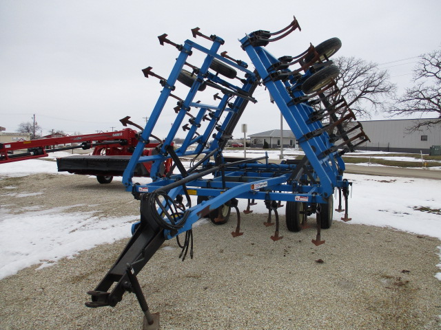 DMI Tigermate Field Cultivator