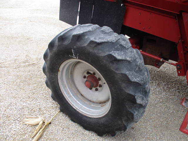 1998 Case IH 2388 Combine