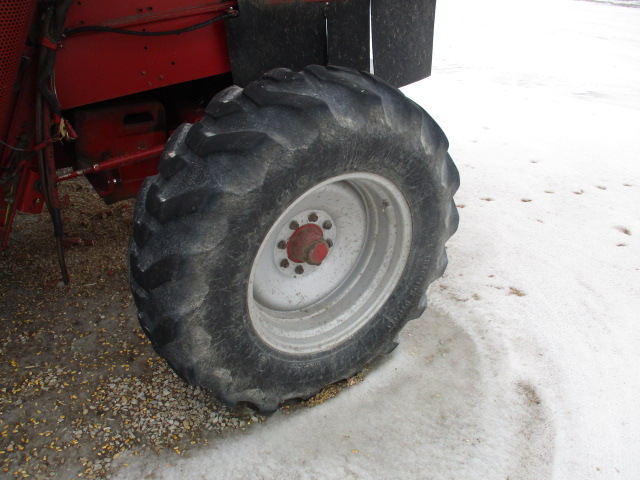 1998 Case IH 2388 Combine