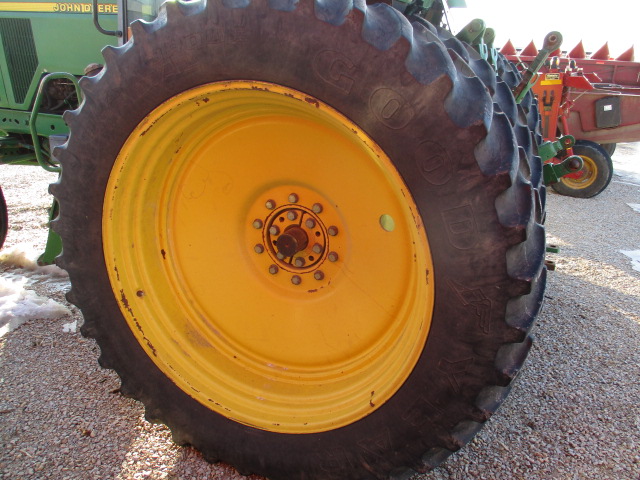 1997 John Deere 7610 Tractor