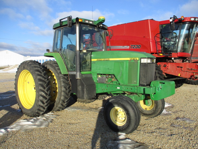 1997 John Deere 7610 Tractor