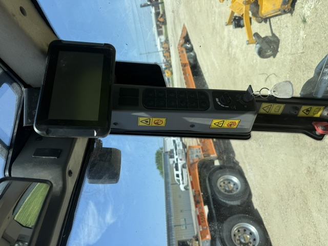 2023 JCB 270 Skid Steer Loader