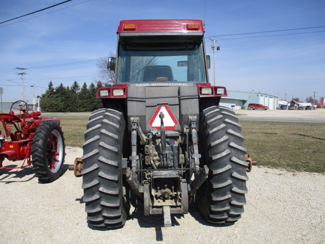 1990 Case IH 7110 Tractor