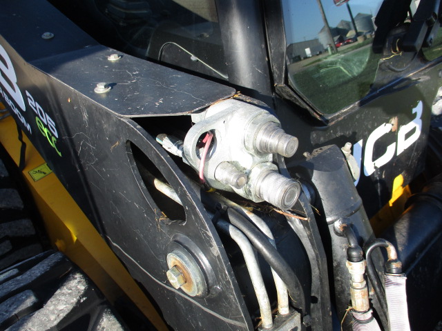 2013 JCB 205 Skid Steer Loader
