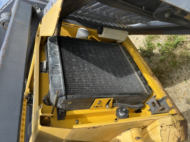 2001 New Holland LS180 Skid Steer Loader