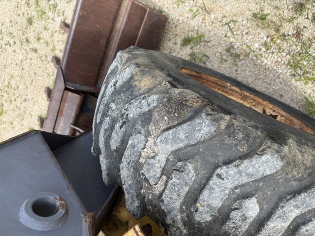 2001 New Holland LS180 Skid Steer Loader