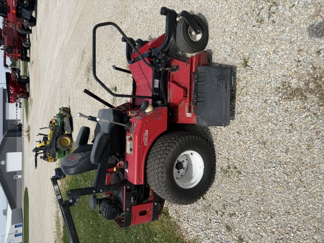 2013 Country Clipper 2760 Country Cliper Defender Mower/Zero Turn