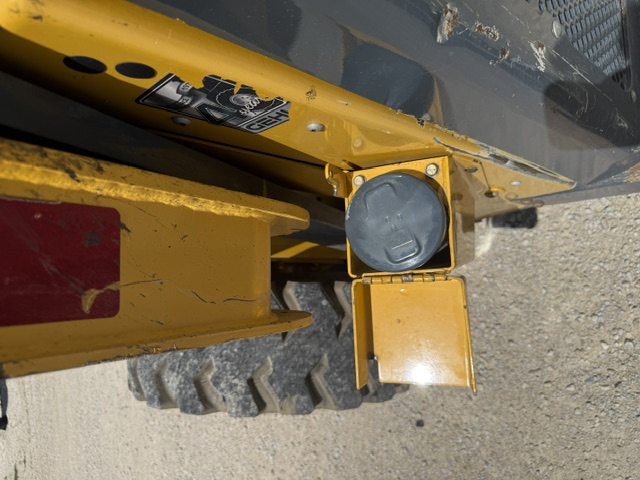 2015 Gehl V400 Skid Steer Loader