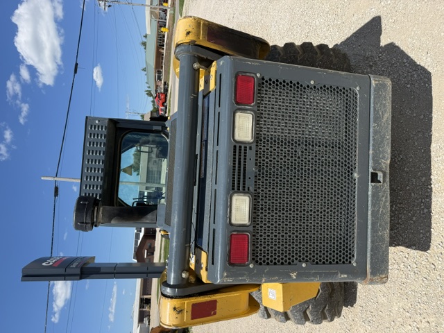 2015 Gehl V400 Skid Steer Loader