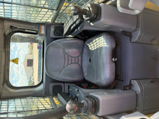 2015 Gehl V400 Skid Steer Loader