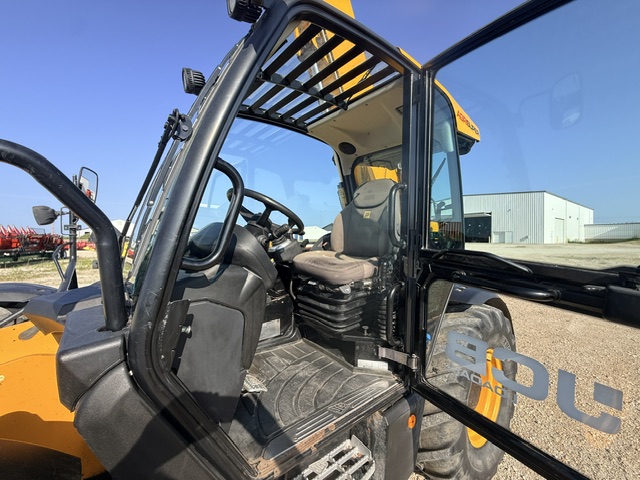 2017 JCB 560-80 Agri Super TeleHandler