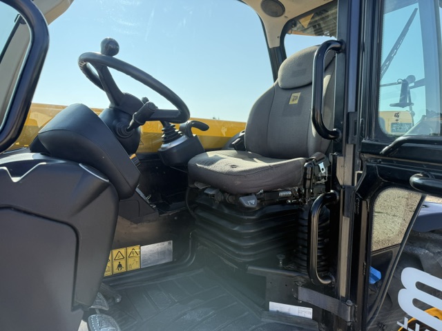 2017 JCB 560-80 Agri Super TeleHandler